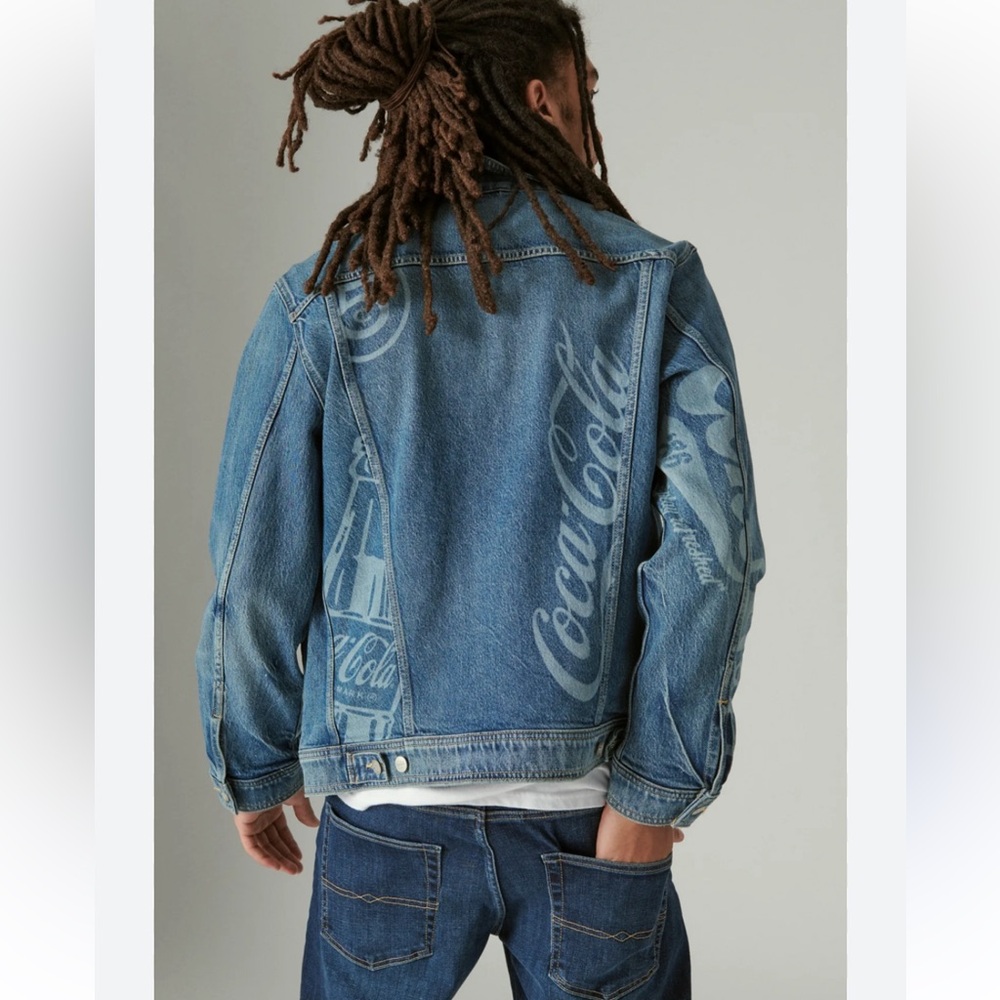 New LUCKY BRAND+Coca Cola limited edition distressed denim trucker jacket - Picture 3 of 16